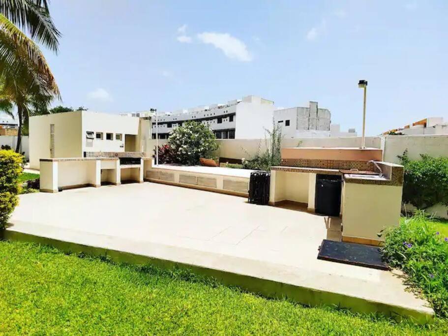 Home & Office Cancun Pool Extérieur photo