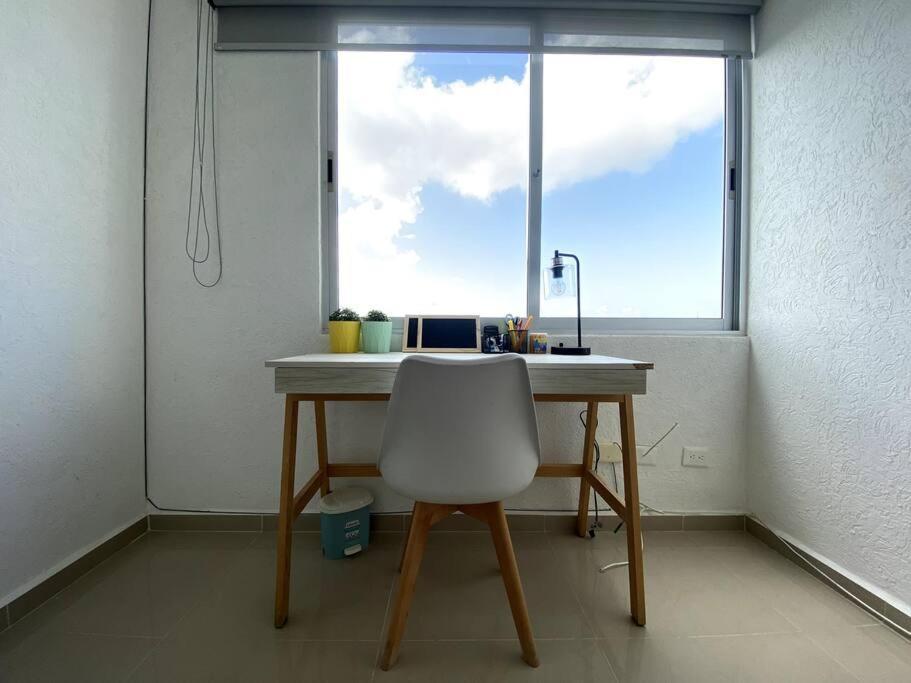 Home & Office Cancun Pool Extérieur photo